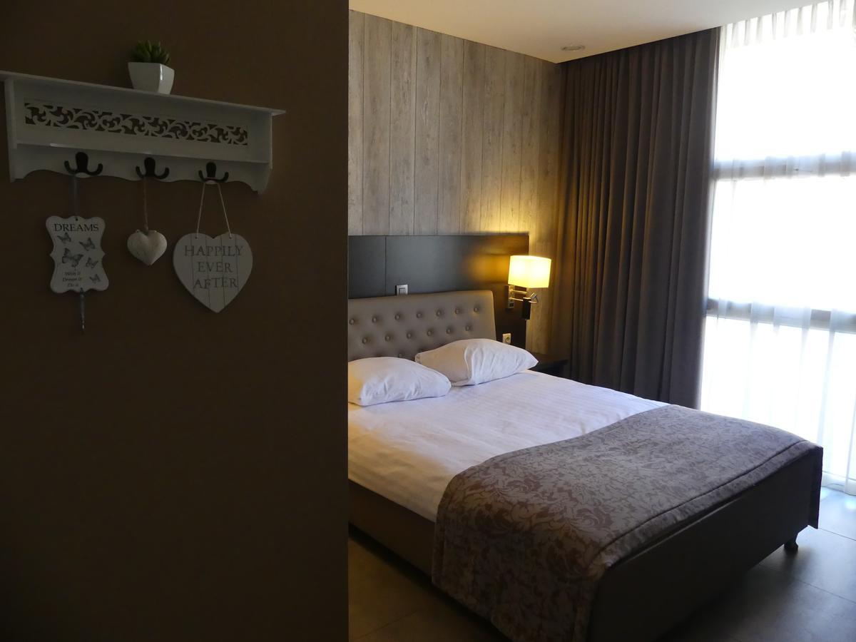 Hotel De Maaskant Маасейк Экстерьер фото